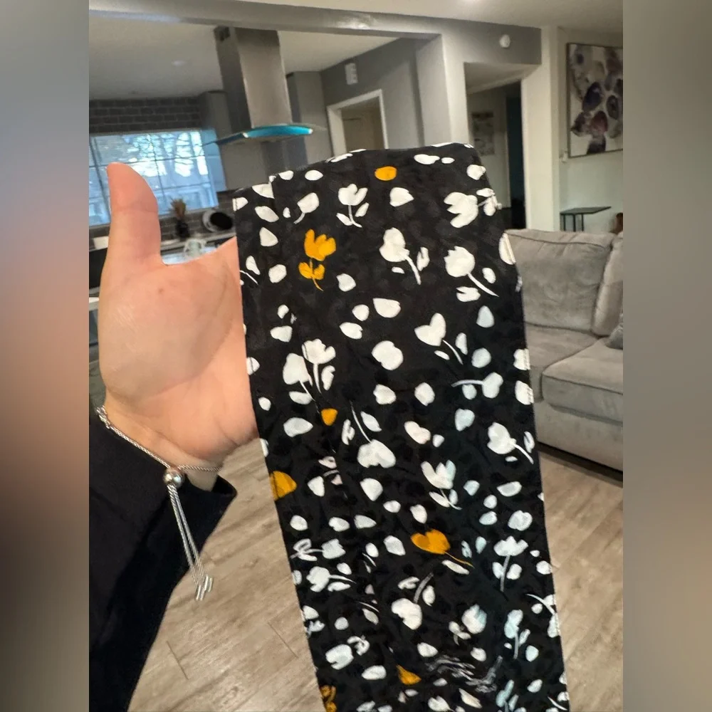 Karl Lagerfeld Black and White Floral Scarf